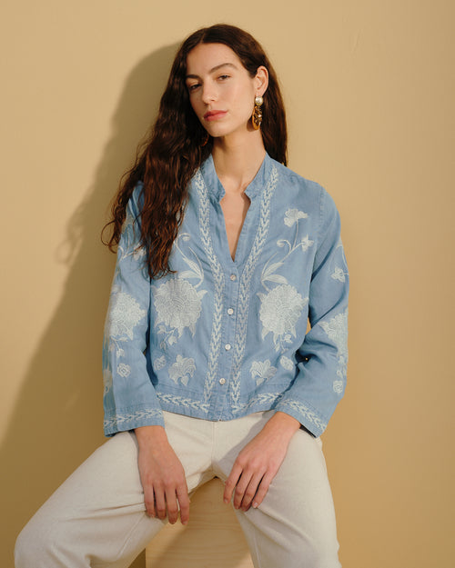 Blusa con bordados Gaia