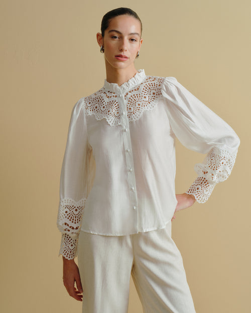 Blusa con tela bordada Manon