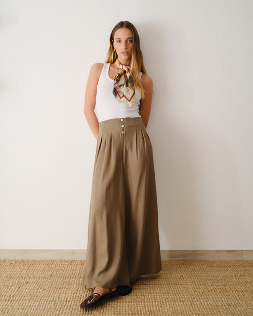 Pantalon con lino y botones Karime