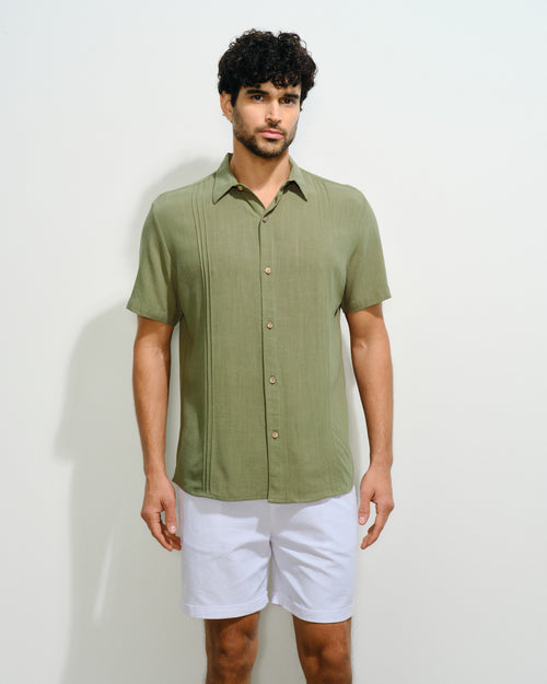 Camisa con alforzas Constantino