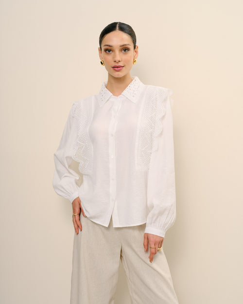 Blusa camisera manga larga con cuello crochet Parma