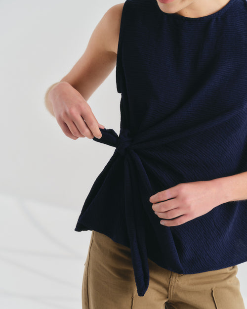 Blusa con nudo Cristal Hover