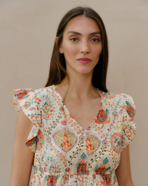 Blusa con lino cuello