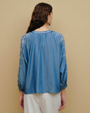 Blusa con mangas bordadas Leia