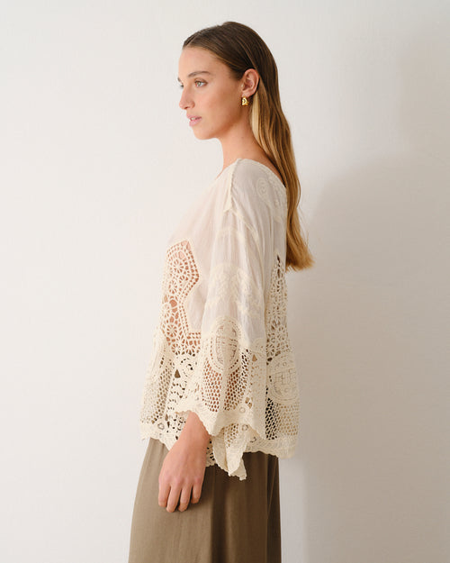 Blusa de crochet Amelie Hover