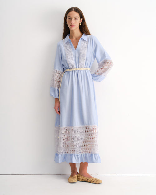 Vestido con aplicaciones de encaje Aurora