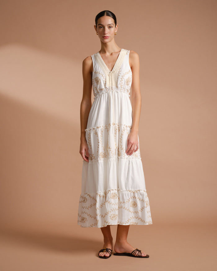 Vestido largo cuelo "V" tela bordada Brunella