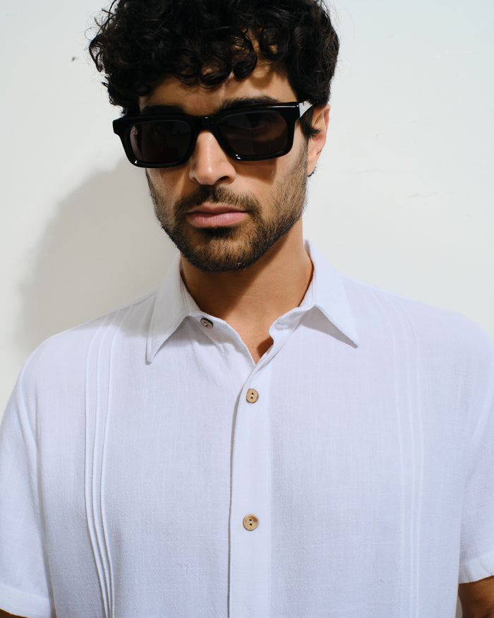 Camisa con alforzas Constantino