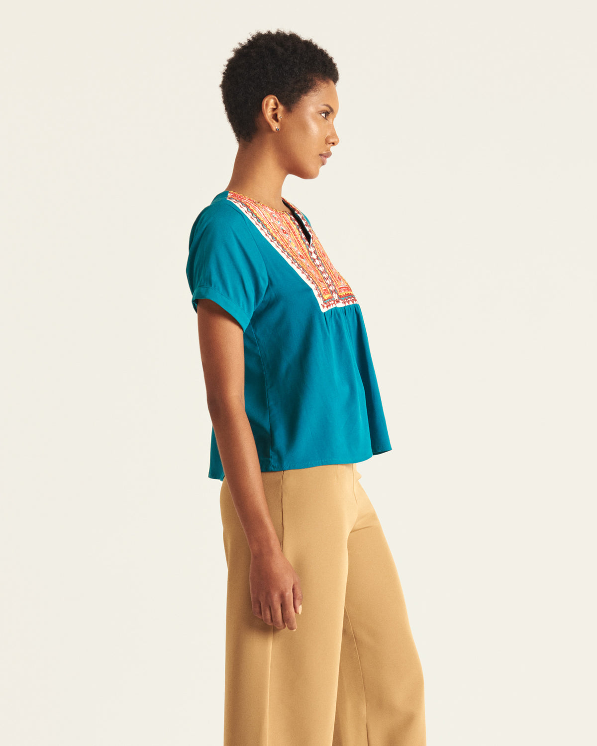 Blusa con bordado Fausta