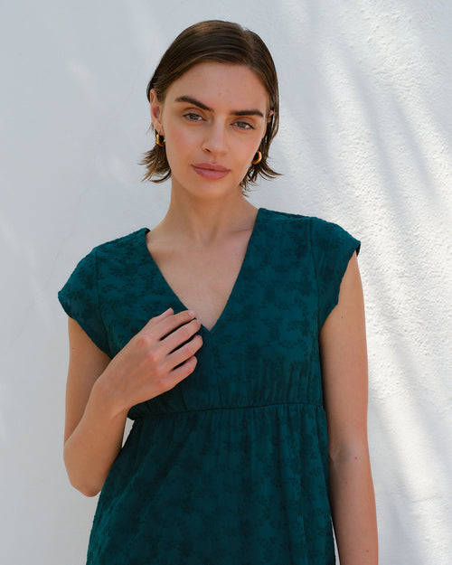 Maxi Vestido largo tela bordada Estela Hover