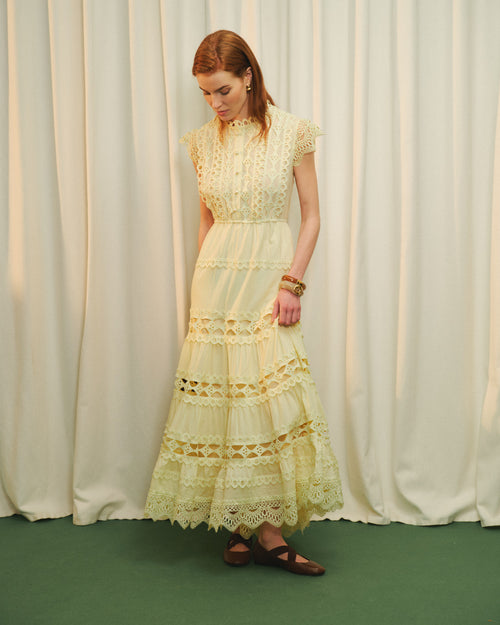 Maxi vestido largo con cinta bordada Petra