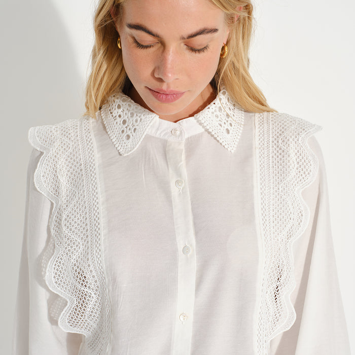 Blusa camisera manga larga con cuello crochet Parma