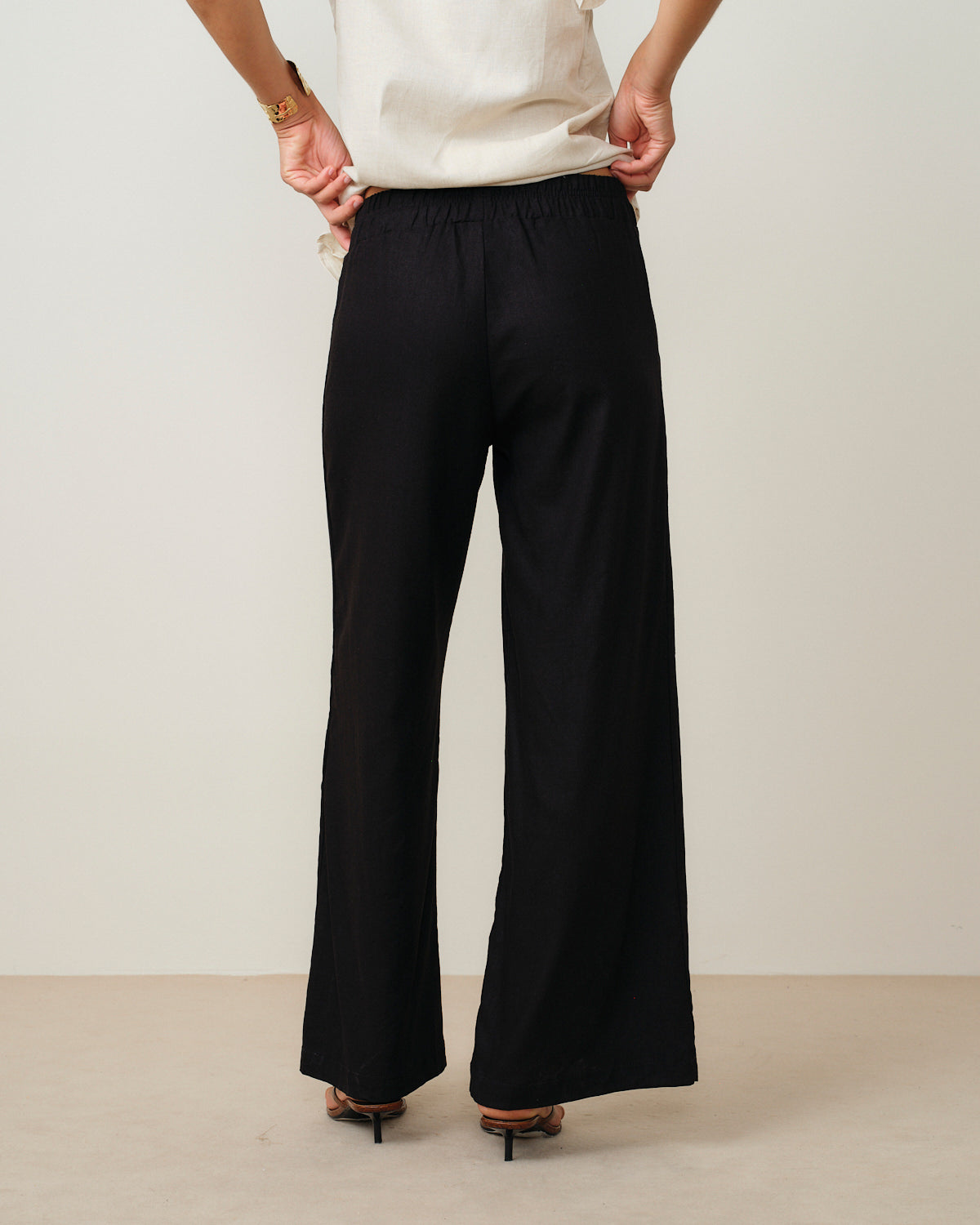 Pantalon con lino corte recto Sahara