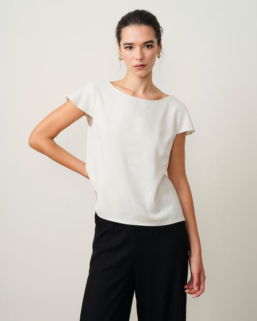 Blusa con lino manga hoja Alina Hover